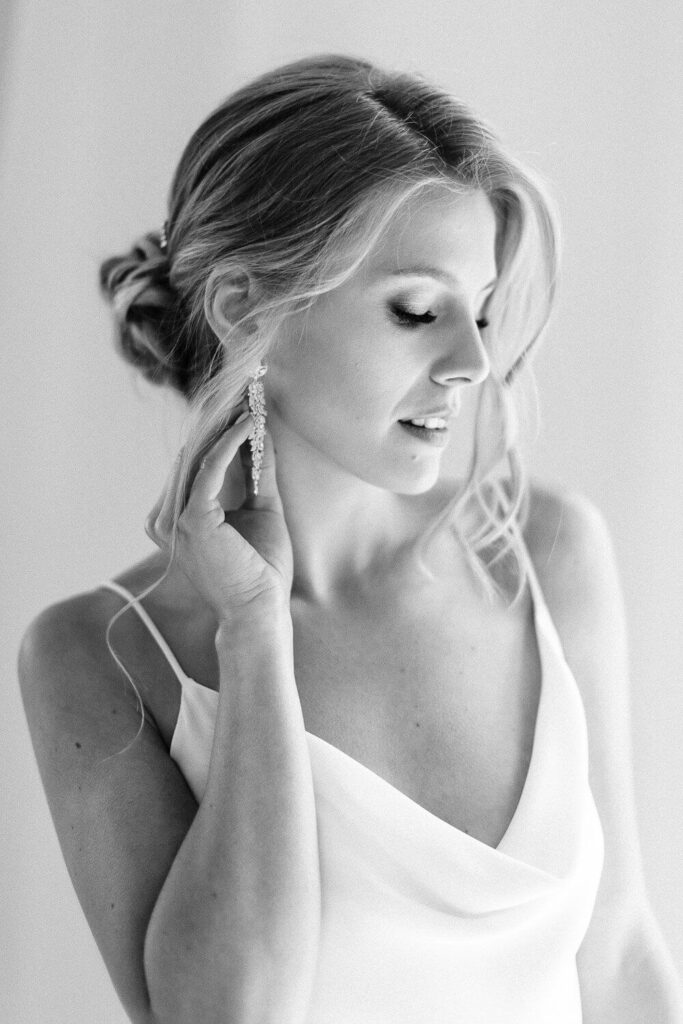 Intimate Mallorca elopement at a historic venue – storytelling by destination wedding photographer in Spain