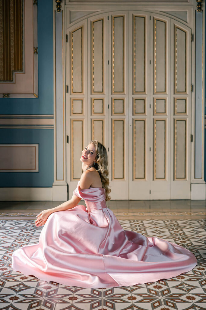 Elegant destination wedding in Mallorca with sea view – captured by a local wedding photographer in Spain