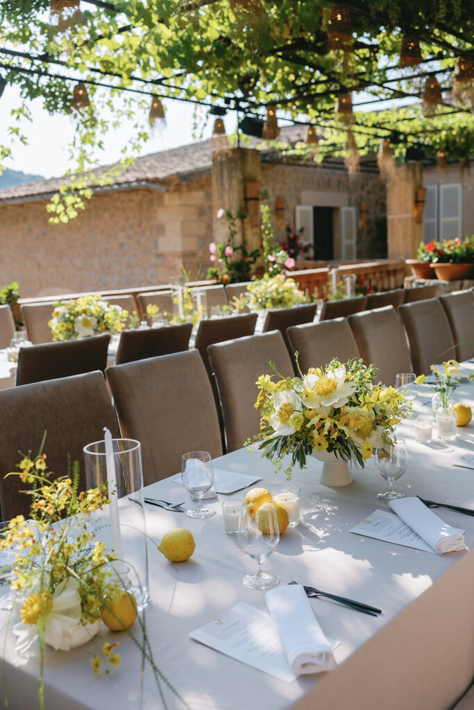 “Mallorca luxury wedding dinner — outdoor reception at Belmond La Residencia.